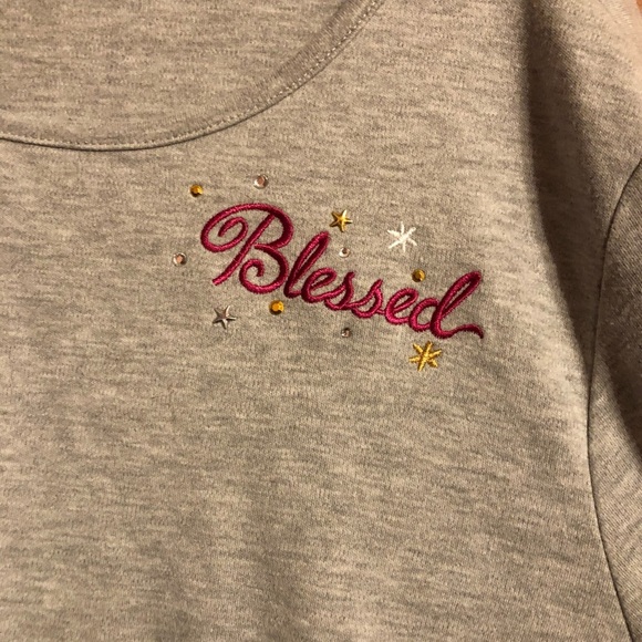 Quacker Factory Gray Blessed Top 2X - Picture 2 of 3